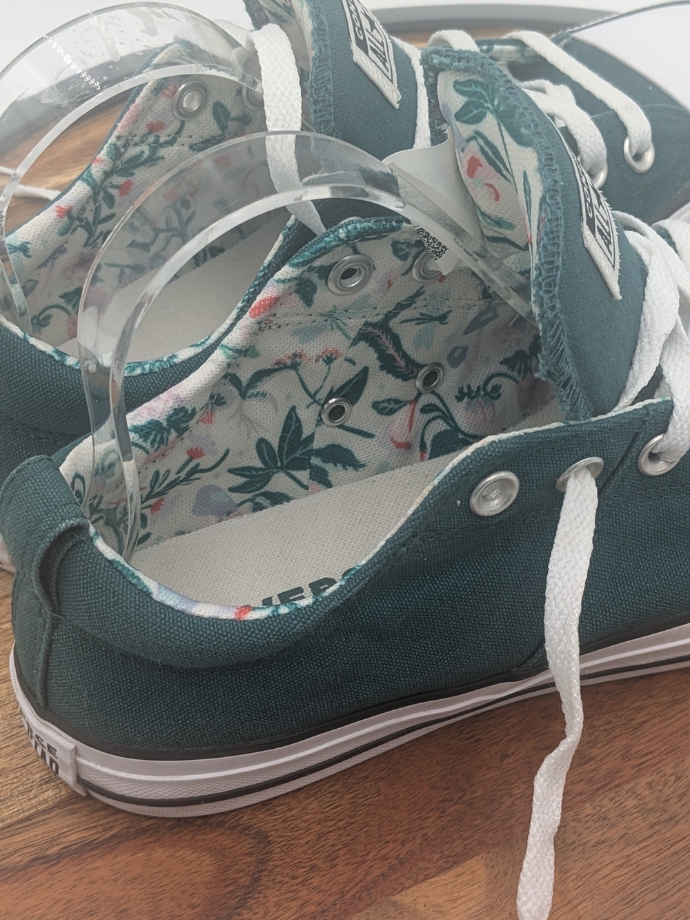 Converse Chuck Taylor All Star Madison Floral Lined Green Sneakers Women’s 10
